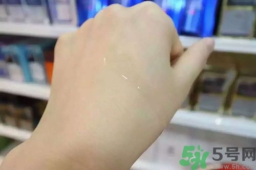 AHC神仙水效果怎么樣？AHC神仙水怎么用？