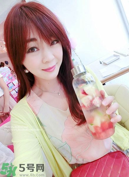 寵愛之名寵愛女孩面膜怎么樣？寵愛女孩礦物云絲面膜好用嗎？
