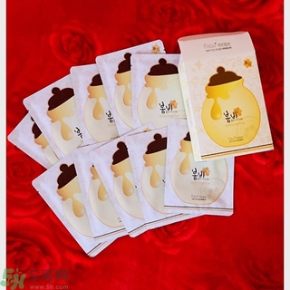春雨黑面膜能天天用嗎？春雨黑蜂蜜面膜掉色精華液是黑色嗎？