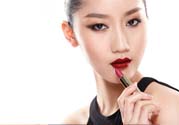 唇色深的人適合什么顏色的口紅？如何挑選口紅的顏色？