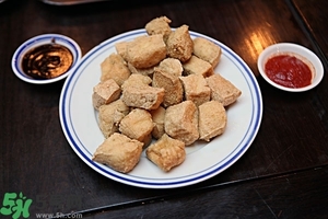 臭豆腐能帶上飛機(jī)嗎？坐飛機(jī)能帶臭豆腐嗎？