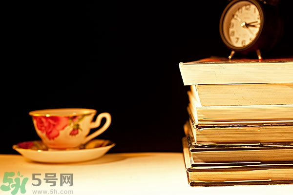 熬夜第二天怎么保持精神？熬夜第二天頭疼怎么辦？
