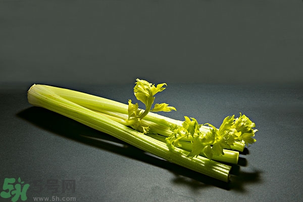 芹菜對(duì)心臟好嗎？吃芹菜對(duì)心臟有什么影響？
