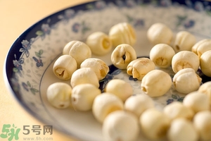 蓮子心泡水喝能去火嗎？蓮子心泡水喝有什么好處？