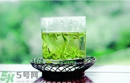 喝蓮子心能減肥嗎？蓮子心泡茶喝能減肥嗎？