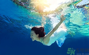 潛水能化妝嗎？女生潛水可以不可以化妝？