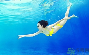 潛水能化妝嗎？女生潛水可以不可以化妝？