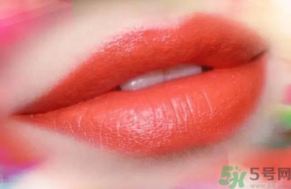 怎么選擇適合自己的口紅顏色？口紅顏色怎么選？