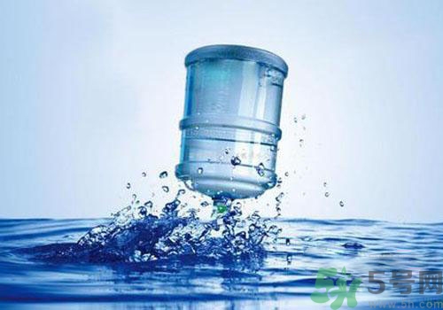 礦泉水和純凈水的區(qū)別是什么？礦泉水和純凈水哪個(gè)好？