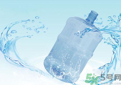礦泉水和純凈水的區(qū)別是什么？礦泉水和純凈水哪個(gè)好？