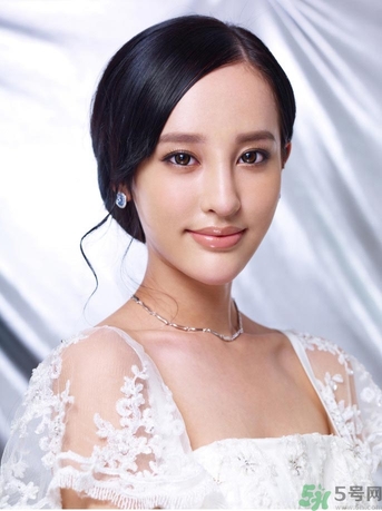 乳暈大是什么原因？乳暈大正常嗎？
