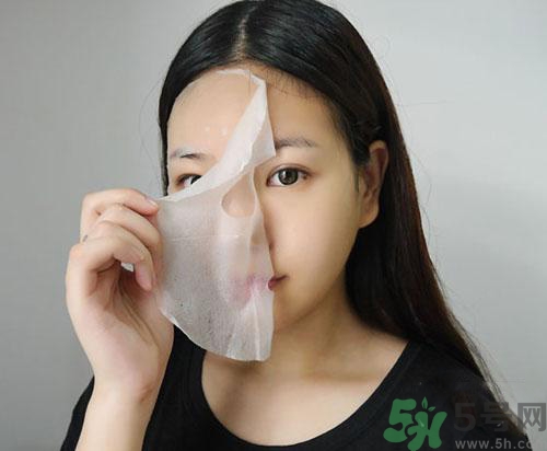 敷面膜前要用爽膚水嗎？敷面膜前要不要用爽膚水？