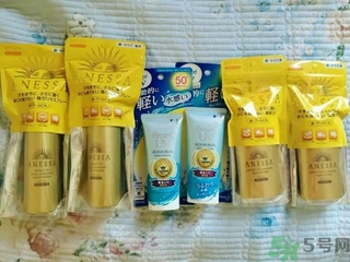 安耐曬噴霧和乳液哪個好？安耐曬噴霧和乳液區(qū)別