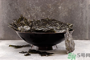 紫菜會發(fā)霉嗎？吃紫菜有什么好處和壞處？