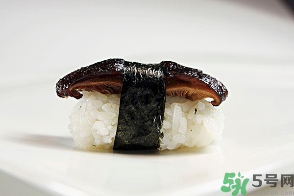 紫菜會發(fā)霉嗎？吃紫菜有什么好處和壞處？