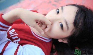 12歲女孩性早熟怎么辦？還會長高嗎？