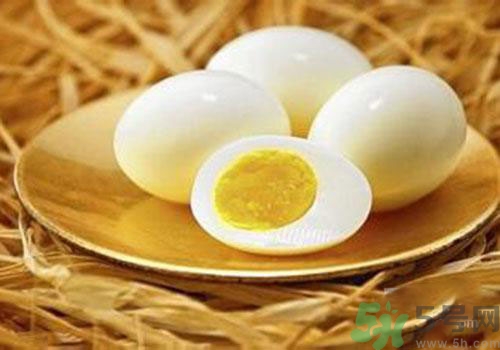 煮熟的雞蛋隔夜可以吃嗎？吃了隔夜的熟雞蛋有什么危害？