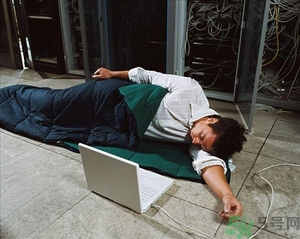 睡眠不規(guī)律如何調(diào)整？睡眠不規(guī)律會胖嗎？