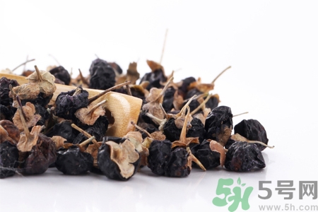 黑枸杞小孩可以吃嗎？黑枸杞小孩吃有什么好處？