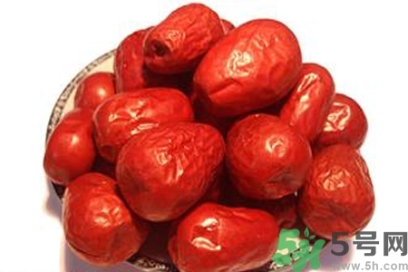 夏天濕氣重吃什么好？夏天濕氣重不能吃什么？