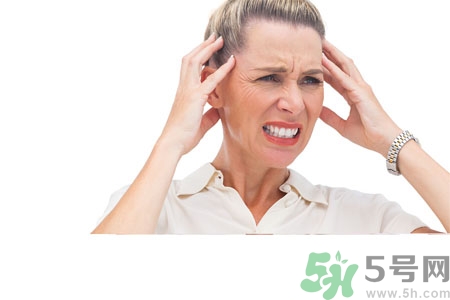 女人濕氣重的癥狀有哪些？女人濕氣重有什么表現(xiàn)？