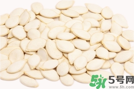 吃南瓜子的好處？吃南瓜子的壞處？