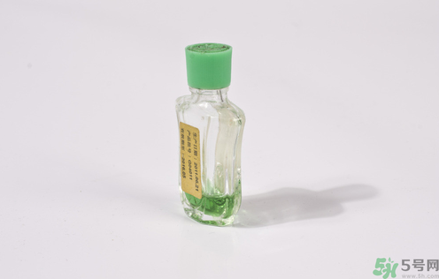 清涼油抹在大腿內(nèi)側(cè)的后果嚴重 清涼油擦大腿內(nèi)側(cè)的感覺