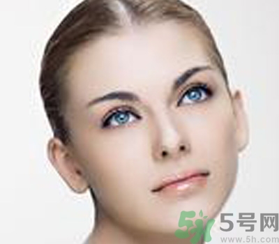 女生多大可以敷面膜？20歲左右的女生適合用什么面膜？