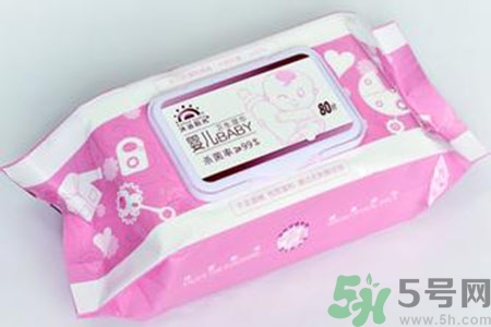 濕巾紙可以擦臉嗎？濕巾擦臉會(huì)過敏嗎？