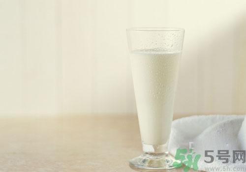 急性腸胃炎可以喝牛奶嗎？急性腸胃炎飲食注意事項