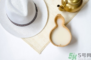 喝糯米酒能豐胸嗎？喝米酒能護(hù)膚嗎？