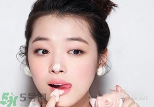秋天嘴唇干燥怎么辦？秋天嘴唇干燥吃什么？
