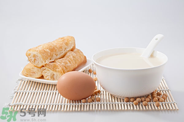 豆奶粉結塊還能喝嗎？豆奶粉分層還能喝嗎？
