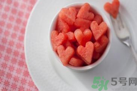 秋季為什么不能吃瓜？秋季吃瓜有什么危害？