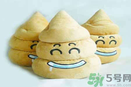 憋大便的危害有哪些？每天排便幾次算正常？