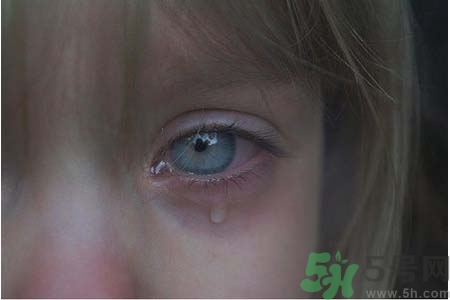 睡覺時流眼淚是怎么回事？如何保護(hù)眼睛？