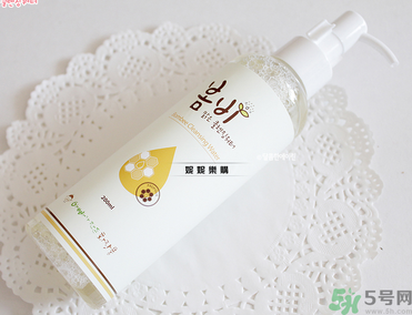 春雨卸妝水好用嗎？春雨卸妝水怎么使用？