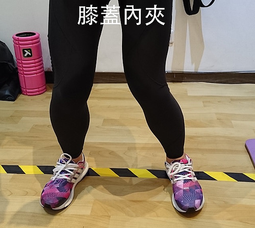 深蹲的正確做法 深蹲的標(biāo)準(zhǔn)動(dòng)作是怎樣的？