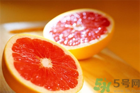 過(guò)敏性鼻炎可以吃葡萄柚嗎？過(guò)敏性鼻炎能不能吃葡萄柚？