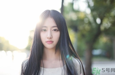 17歲女生下面很癢是為什么？高中女生下面很癢是怎么回事？