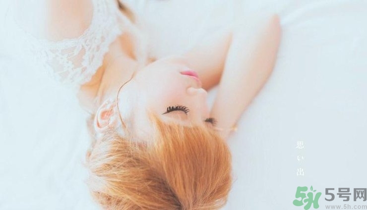 19歲男生身高體重標準是多少？19歲女生的標準身高體重是多少？