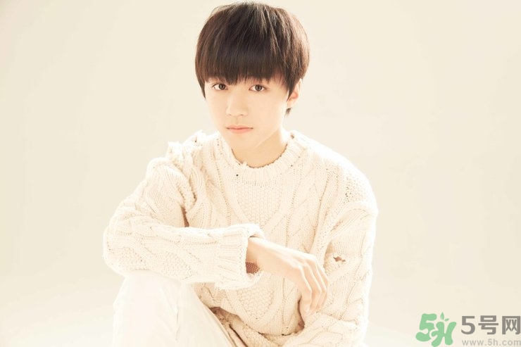 19歲男生身高體重標準是多少？19歲女生的標準身高體重是多少？