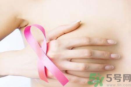 胸部一大一小怎么辦？乳房一大一小的原因是什么？