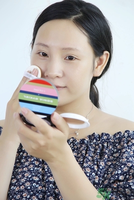約會(huì)化什么妝？約會(huì)怎么化妝？