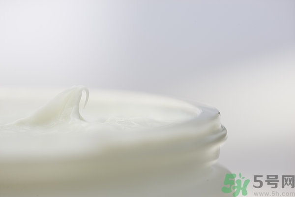 妝前乳有必要用嗎？妝前乳什么時候用？