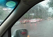 汽車在水中熄火怎么辦？汽車在水中熄火可以啟動嗎？