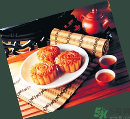 月餅過了保質(zhì)期還可以吃嗎？如何延長(zhǎng)月餅的保質(zhì)期？