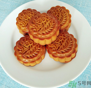 血糖高的人可以吃月餅嗎？血糖高的人怎樣吃月餅？