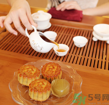 吃月餅會(huì)便秘嗎？吃月餅便秘怎么辦？