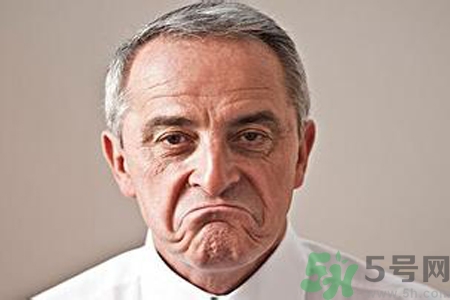 男性更年期的表現(xiàn)有哪些？怎么判斷男性更年期？
